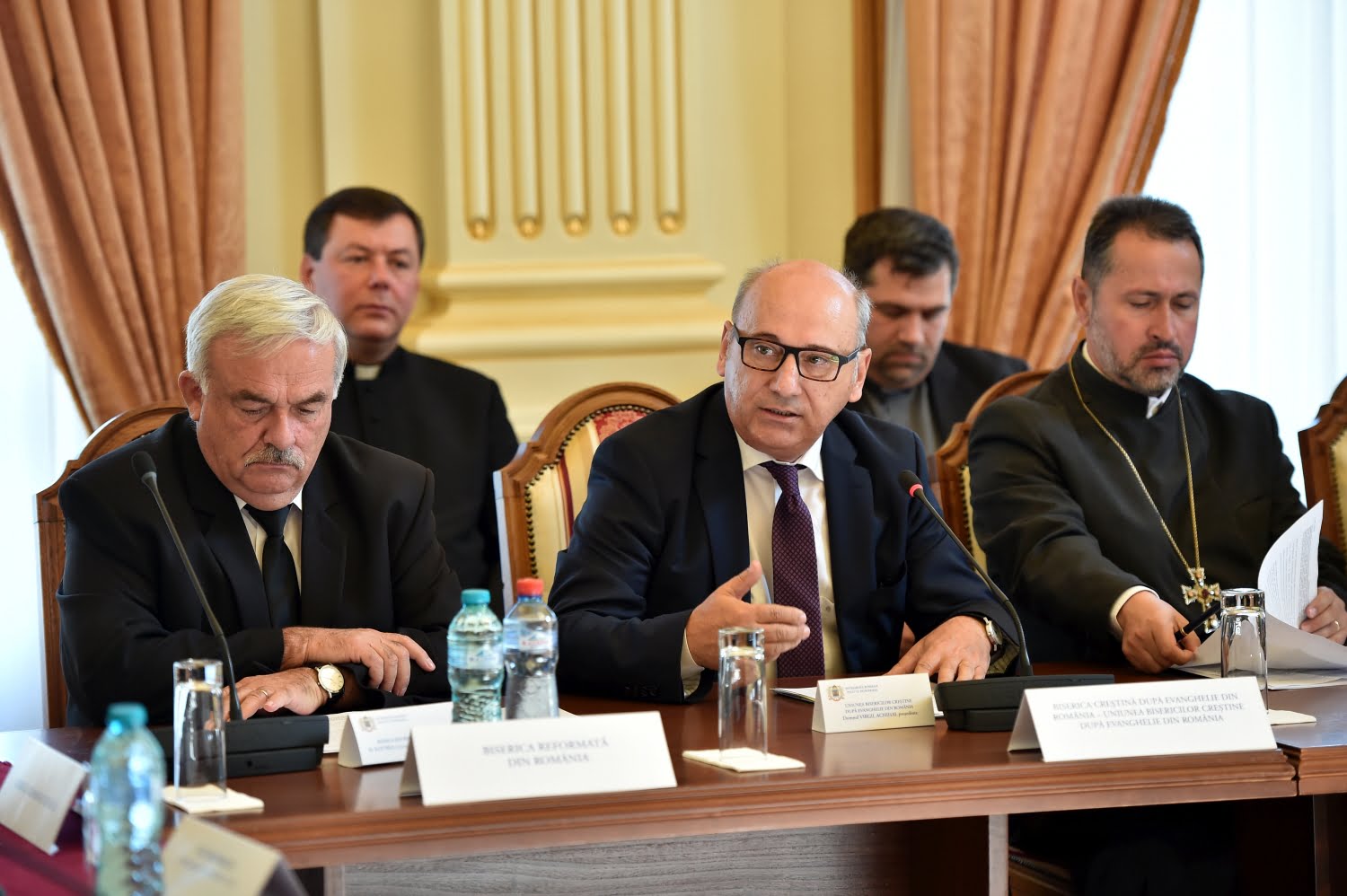 consiliul consultativ al cultelor din romania indeamna cetatenii romani sa mearga la referendum si sa voteze da pentru familia binecuvantata