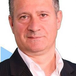 ANTONIO ANDRUSCEAC ARE DE SUFERIT IN USR PENTRU CA SUSTINE CASATORIA TRADITIONALA SI BISERICA