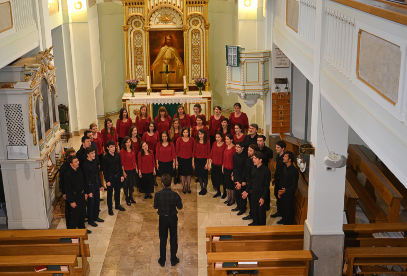 CORUL EVANGHELIC INTERPRETAND IMNUL CRESTIN O CE VALURI DE-NDURARE CORUL EVANGHELIC INTERPRETAND IMNUL CRESTIN O CE VALURI DE-NDURARE