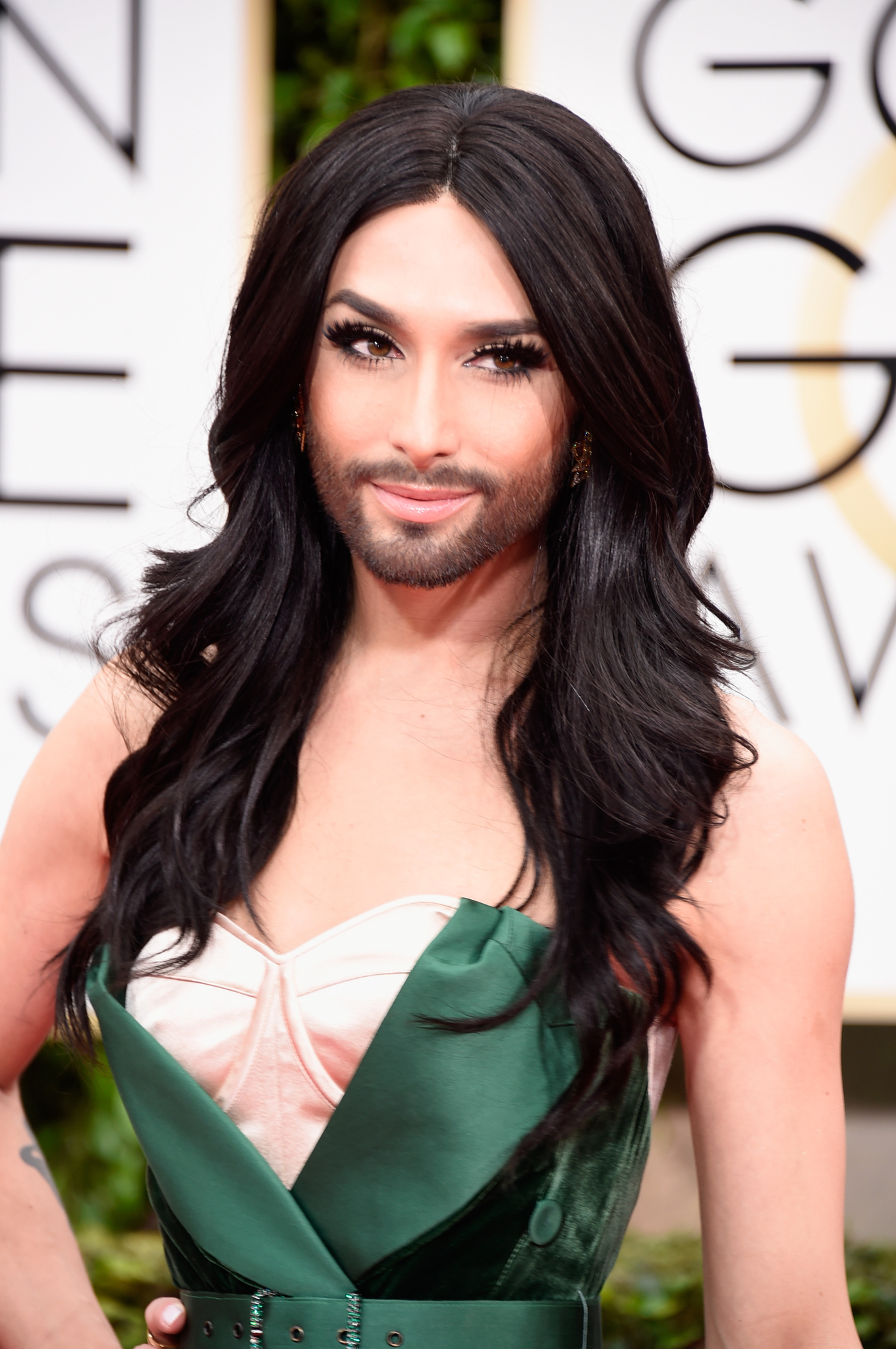 CONCHITA WURST - FEMEIA BARBAT CONCHITA WURST - FEMEIA BARBAT