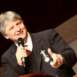 PASTOR PASCHOAL PIRAGINE JR. - BISERICA BAPTISTĂ CURITIBA - BRAZILIA