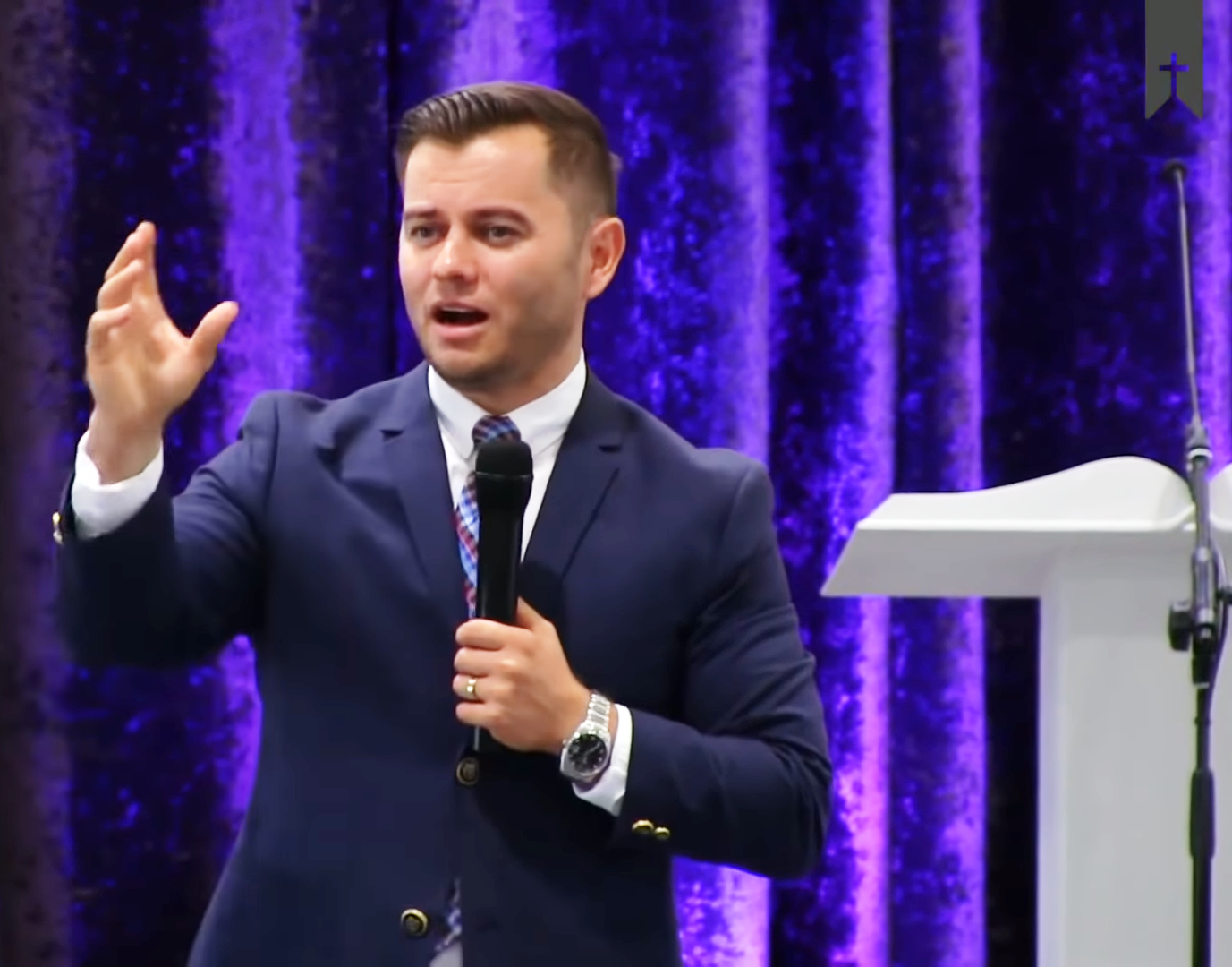 ALIN JIVAN - PASTOR BISERICA RENOVATIO